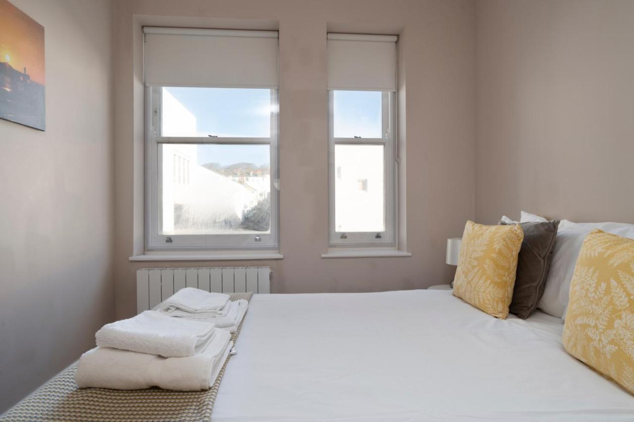 The I360 Flat, Penthouse, Sea View, Large Private Roof Terrace, 2 Bedroom, Up To 6 Guests Hove
